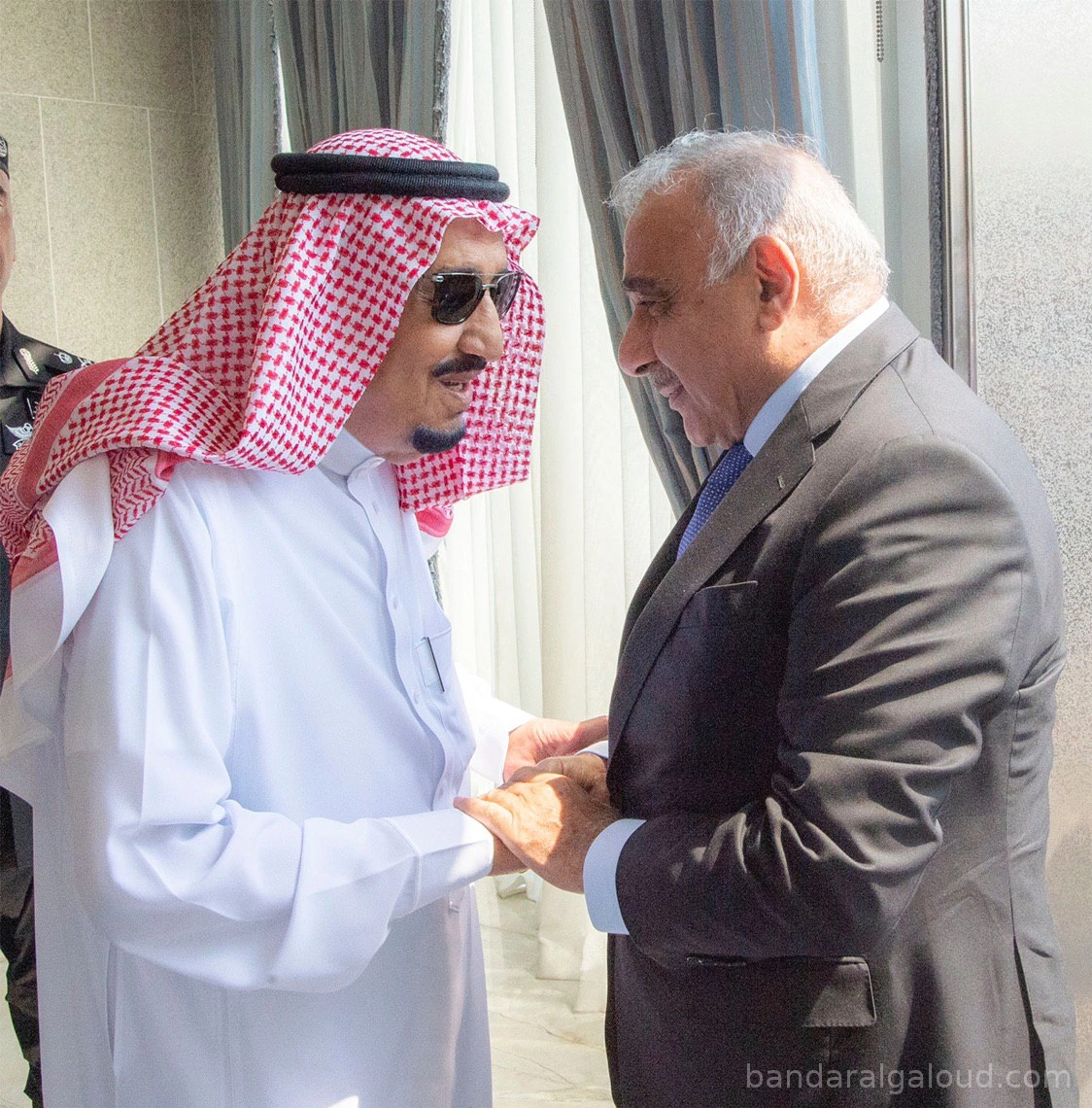 سيدي خادم الحرمين الشريفين يستقبل رئيس وزراء جمهورية العراق - Photo 1