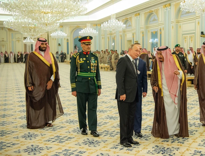 سيدي خادم الحرمين الشريفين وفخامة الرئيس الروسي في قصر اليمامة - Photo 3