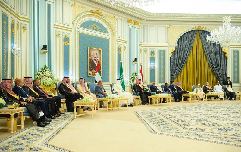 سمو سيدي ولي العهد يرعى التوقيع على وثيقة اتفاق الرياض - صورة 17