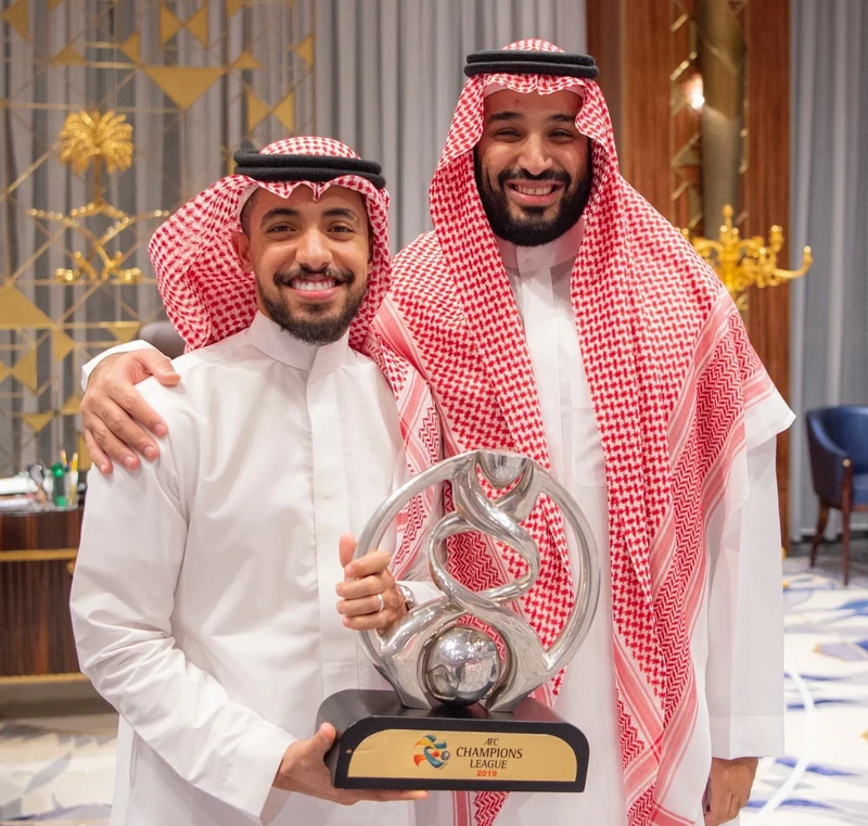 سمو سيدي ولي العهد يستقبل منسوبي نادي الهلال بمناسبة تحقيق البطولة الآسيوية - Photo 32