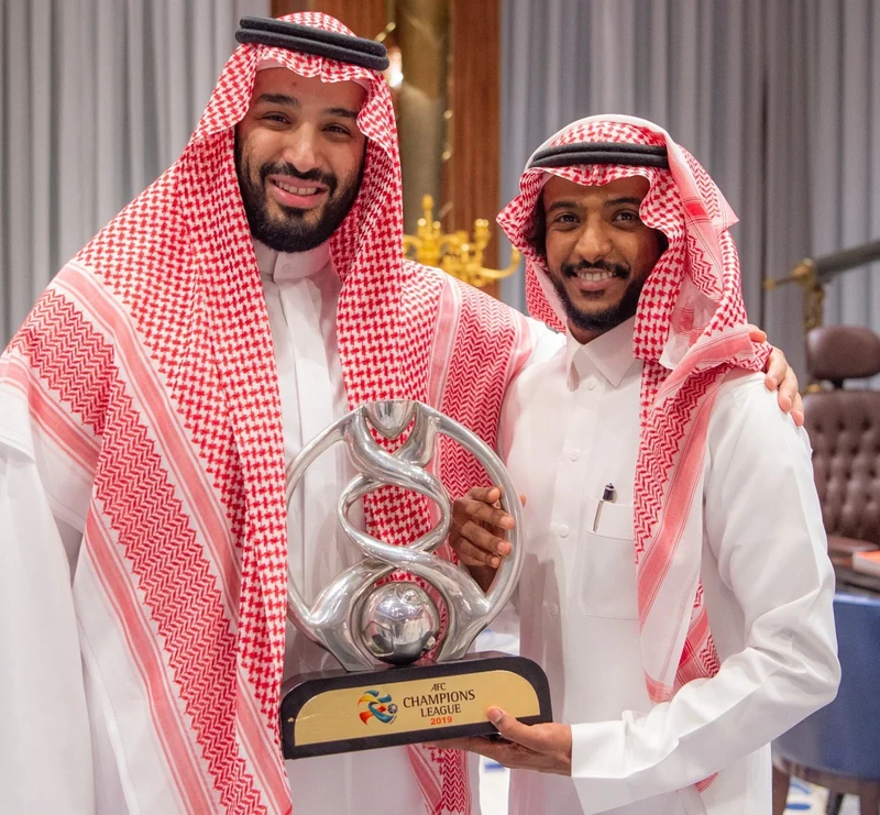 سمو سيدي ولي العهد يستقبل منسوبي نادي الهلال بمناسبة تحقيق البطولة الآسيوية - Photo 33