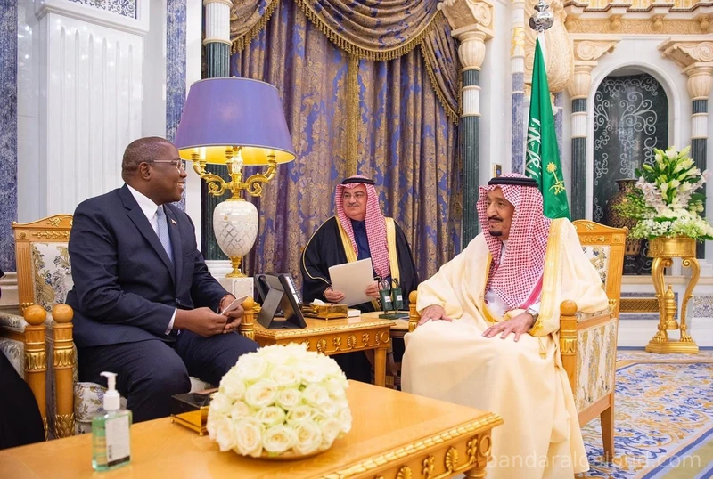 خادم الحرمين الشريفين يستقبل دولة رئيس وزراء إسواتيني - Photo 2