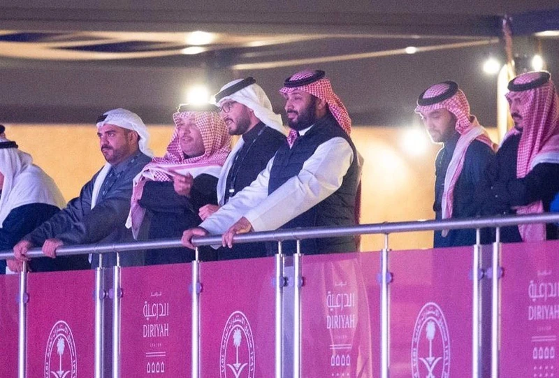 سمو سيدي ولي العهد يزور ميدان الدرعية ويحضر نزال الملاكمة التاريخي - صورة 6