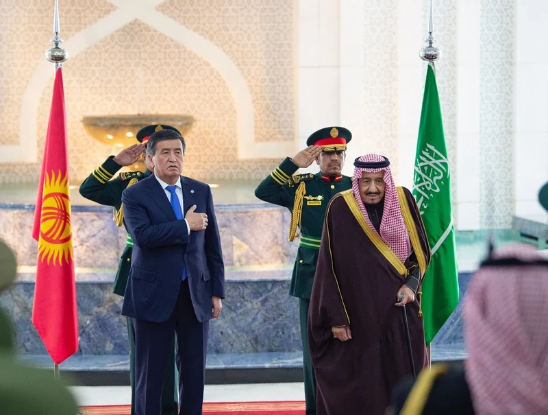 سيدي خادم الحرمين الشريفين يستقبل رئيس جمهورية قرغيزستان - صورة 21