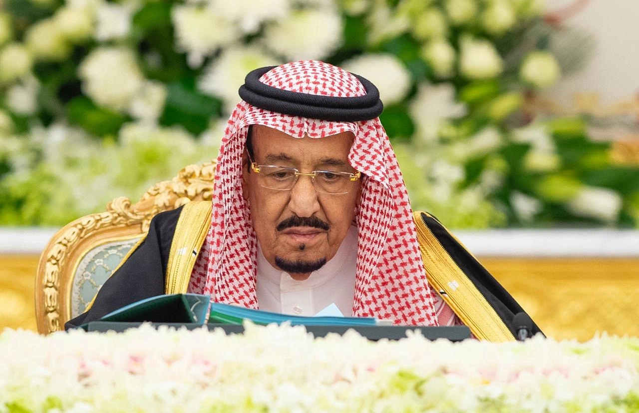 سيدي خادم الحرمين الشريفين يرأس جلسة مجلس الوزراء - Photo 1
