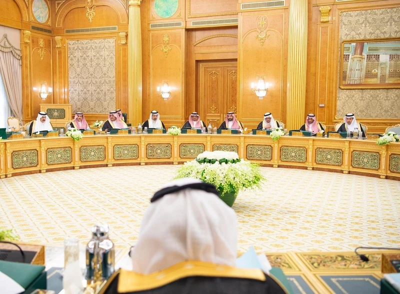سيدي خادم الحرمين الشريفين يرأس جلسة مجلس الوزراء - Photo 5