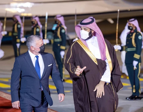 سمو سيدي ولي العهد يستقبل جلالة ملك الأردن