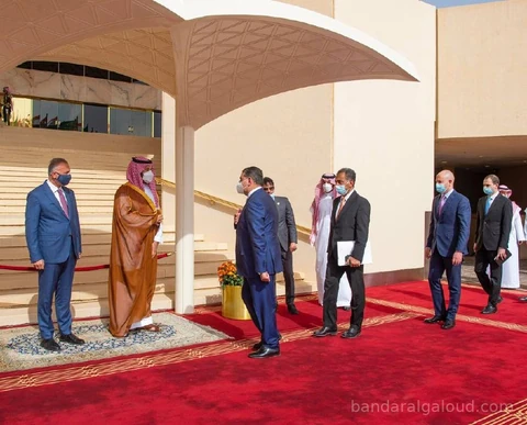 سمو سيدي ولي العهد يستقبل دولة رئيس الوزراء العراقي في الرياض