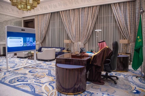 سيدي خادم الحرمين الشريفين يرأس اجتماع مجلس إدارة دارة الملك عبدالعزيز