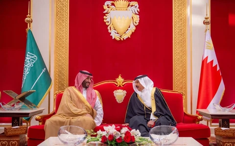 مراسم استقبال رسمية لسمو سيدي ولي العهد في قصر الصخير في العاصمة البحرينية المنامة بمناسبة زيارته الرسمية