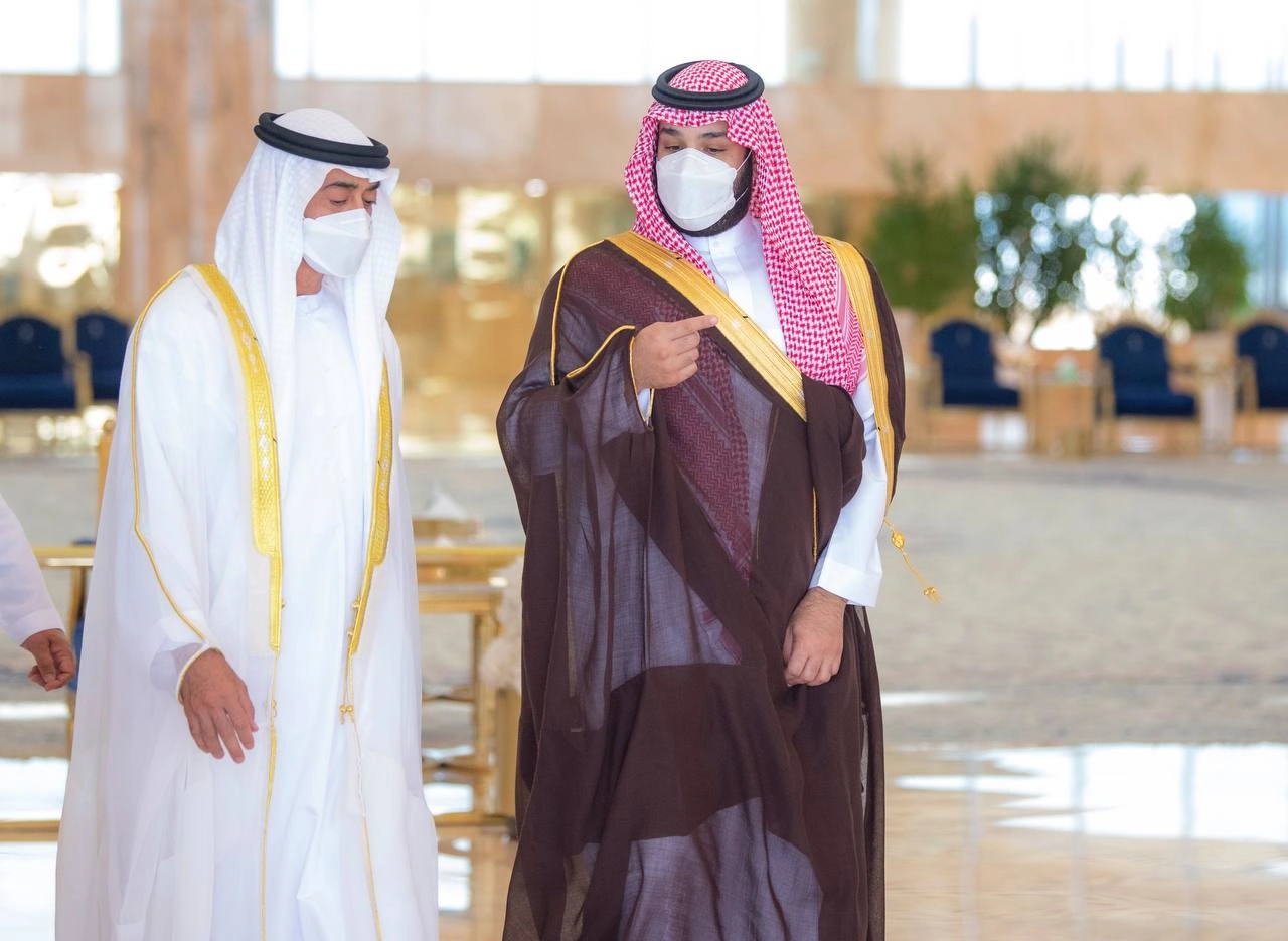 سمو سيدي ولي العهد يستقبل سمو ولي عهد أبوظبي الشيخ محمد بن زايد في الرياض - Photo 1