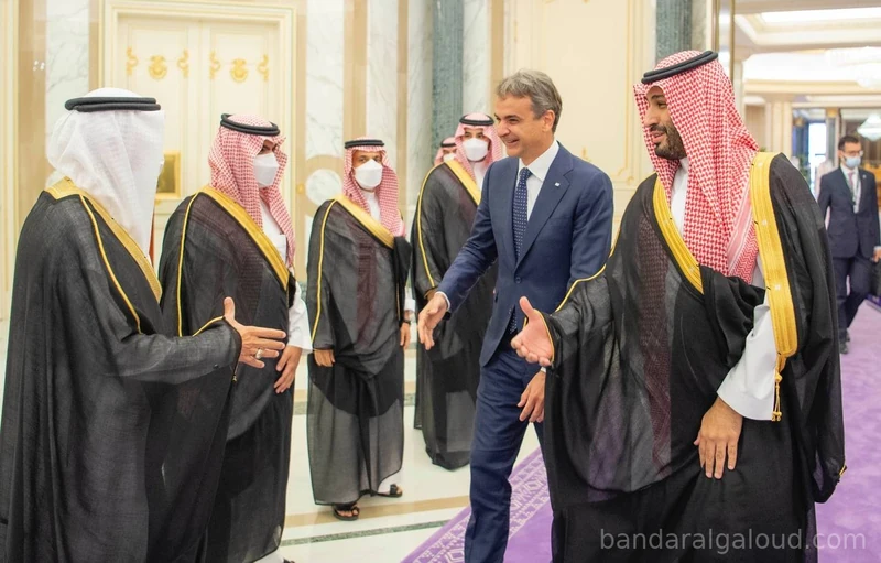 سمو سيدي ولي العهد يلتقي رئيس وزراء اليونان لتعزيز آفاق التعاون - Photo 2