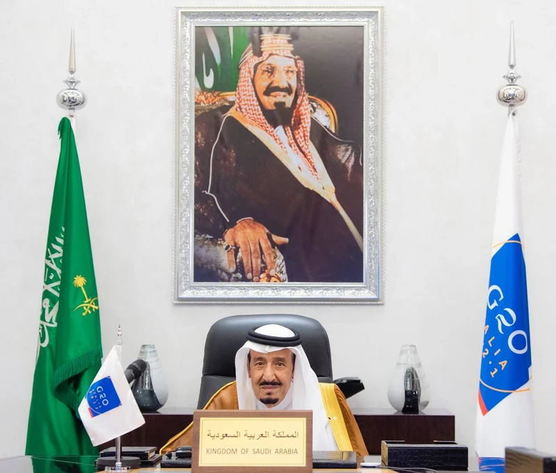سيدي خادم الحرمين الشريفين يرأس وفد المملكة لقمة قادة مجموعة العشرين بروما - Photo 5