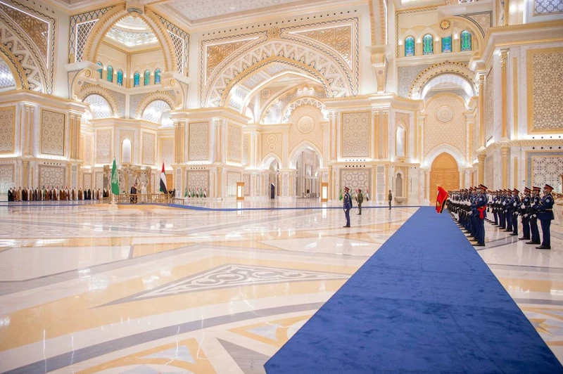 مراسم استقبال رسمية لسمو سيدي ولي العهد في قصر الوطن في العاصمة الإماراتية أبوظبي بمناسبة زيارته الرسمية - Photo 6