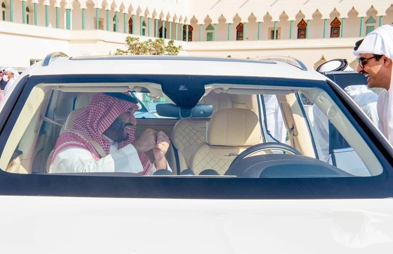 سمو سيدي ولي العهد وسمو أمير دولة قطر يزوران استاد لوسيل في الدوحة - Photo 5
