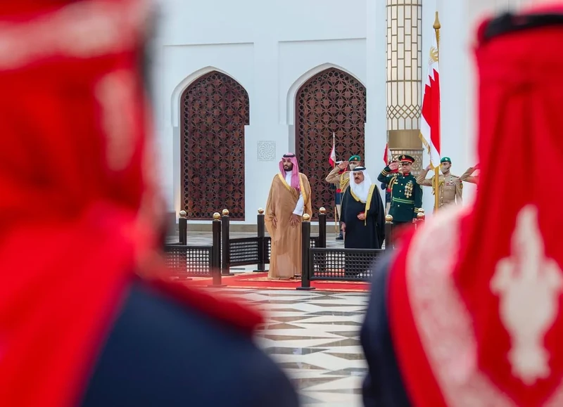 مراسم استقبال رسمية لسمو سيدي ولي العهد في قصر الصخير في العاصمة البحرينية المنامة بمناسبة زيارته الرسمية - صورة 17