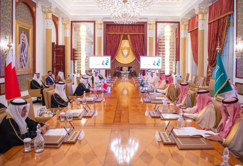مراسم استقبال رسمية لسمو سيدي ولي العهد في قصر الصخير في العاصمة البحرينية المنامة بمناسبة زيارته الرسمية - صورة 22