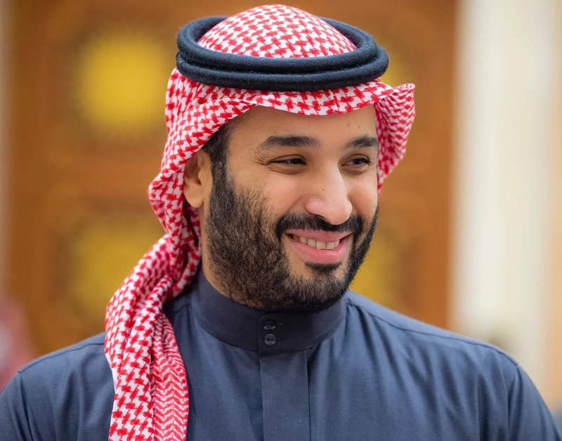 سمو سيدي ولي العهد يستقبل سمو وزير الرياضة ورئيس الاتحاد السعودي لكرة القدم، ورئيس وأعضاء مجلس إدارة نادي الهلال - صورة 4