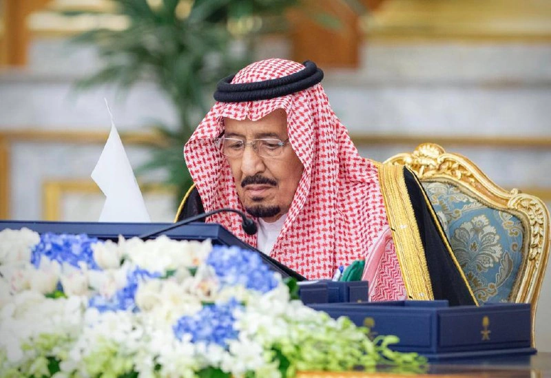 سيدي خادم الحرمين الشريفين يرأس جلسة مجلس الوزراء في قصر السلام بجدة - Photo 1