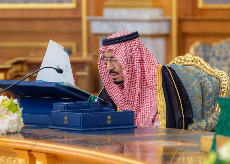 سيدي خادم الحرمين الشريفين يرأس جلسة مجلس الوزراء - صورة 1