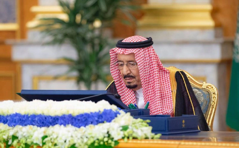 سيدي خادم الحرمين الشريفين يرأس جلسة مجلس الوزراء في قصر السلام بجدة - صورة 1