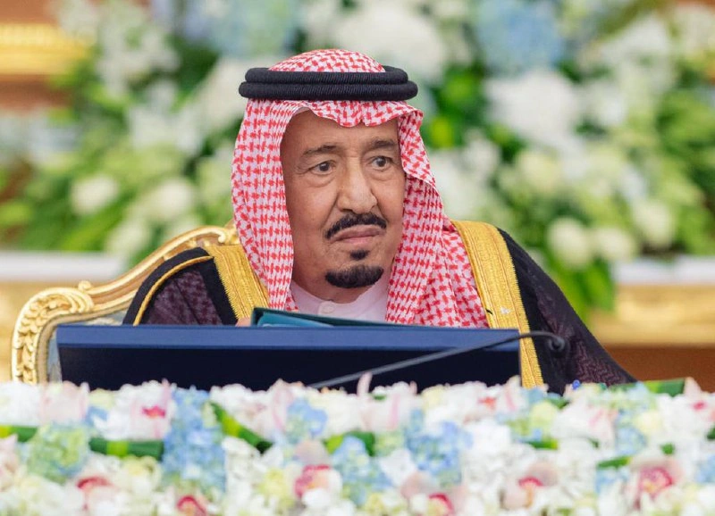 سيدي خادم الحرمين الشريفين يرأس جلسة مجلس الوزراء في قصر السلام بجدة - صورة 1