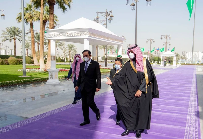 سمو سيدي ولي العهد يستقبل رئيس الوزراء وزير الدفاع في تايلند - صورة 6