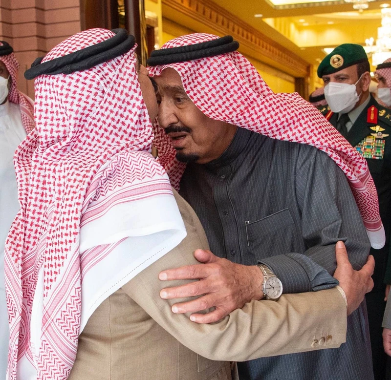 سيدي خادم الحرمين الشريفين يستقبل جلالة ملك مملكة البحرين ويقيم مأدبة غداء تكريماً لجلالته - صورة 7