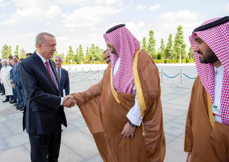 الرئيس التركي يقيم مراسم استقبال رسمية لسمو سيدي ولي العهد في العاصمة التركية أنقرة - صورة 11