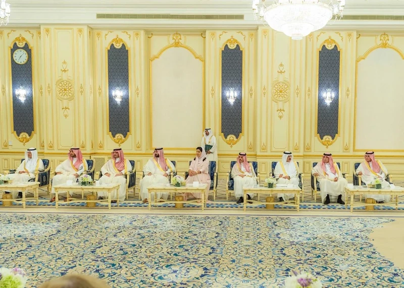 سمو سيدي ولي العهد وفخامة رئيس الولايات المتحدة الأمريكية، يعقدان جلسة مباحثات رسمية، بقصر السلام في جدة - صورة 11