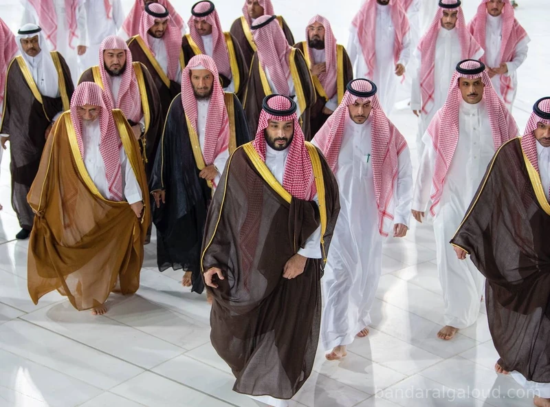 سمو سيدي ولي العهد يتشرف بغسل الكعبة المشرفة نيابة عن سيدي خادم الحرمين الشريفين - Photo 3