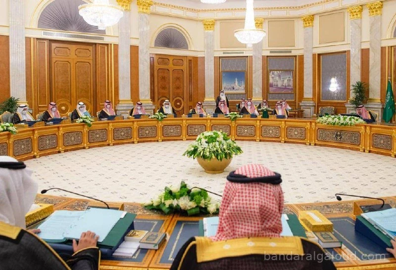 سيدي خادم الحرمين الشريفين يرأس جلسة مجلس الوزراء في قصر السلام بجدة - Photo 2