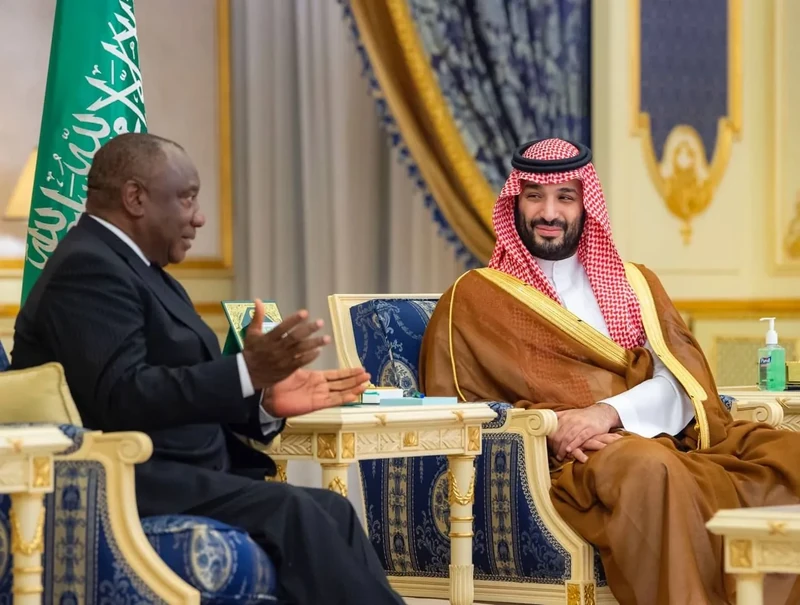 سمو سيدي ولي العهد يستقبل رئيس جنوب أفريقيا ويقيم مراسم استقبال رسمية - صورة 12