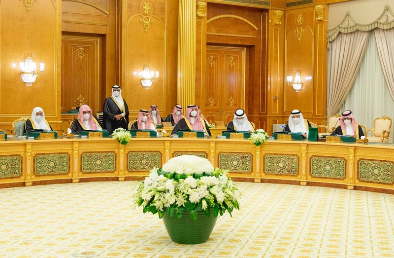 سيدي خادم الحرمين الشريفين يرأس جلسة مجلس الوزراء بالرياض - Photo 4