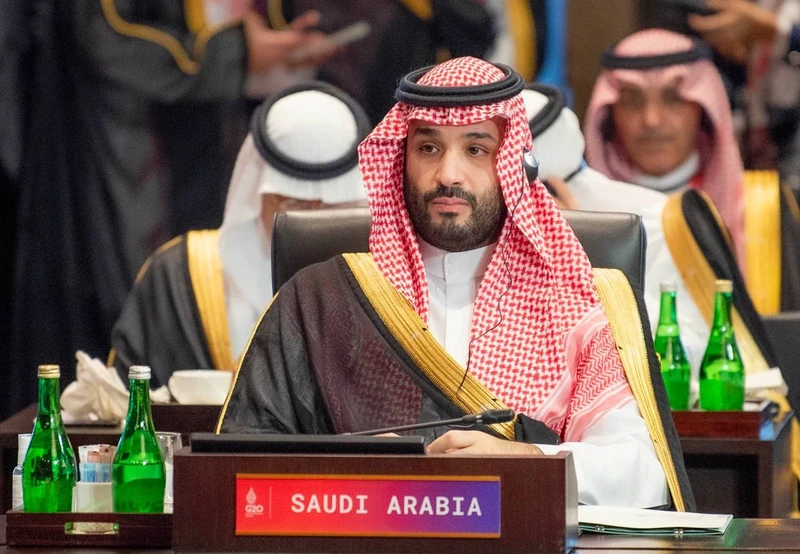 سمو سيدي ولي العهد يصل قمة مجموعة العشرين وفخامة رئيس إندونيسيا في استقباله - صورة 10