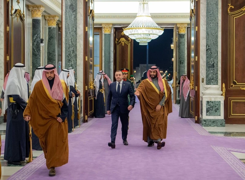 سمو سيدي ولي العهد يستقبل دولة رئيس وزراء جورجيا في الرياض - صورة 3