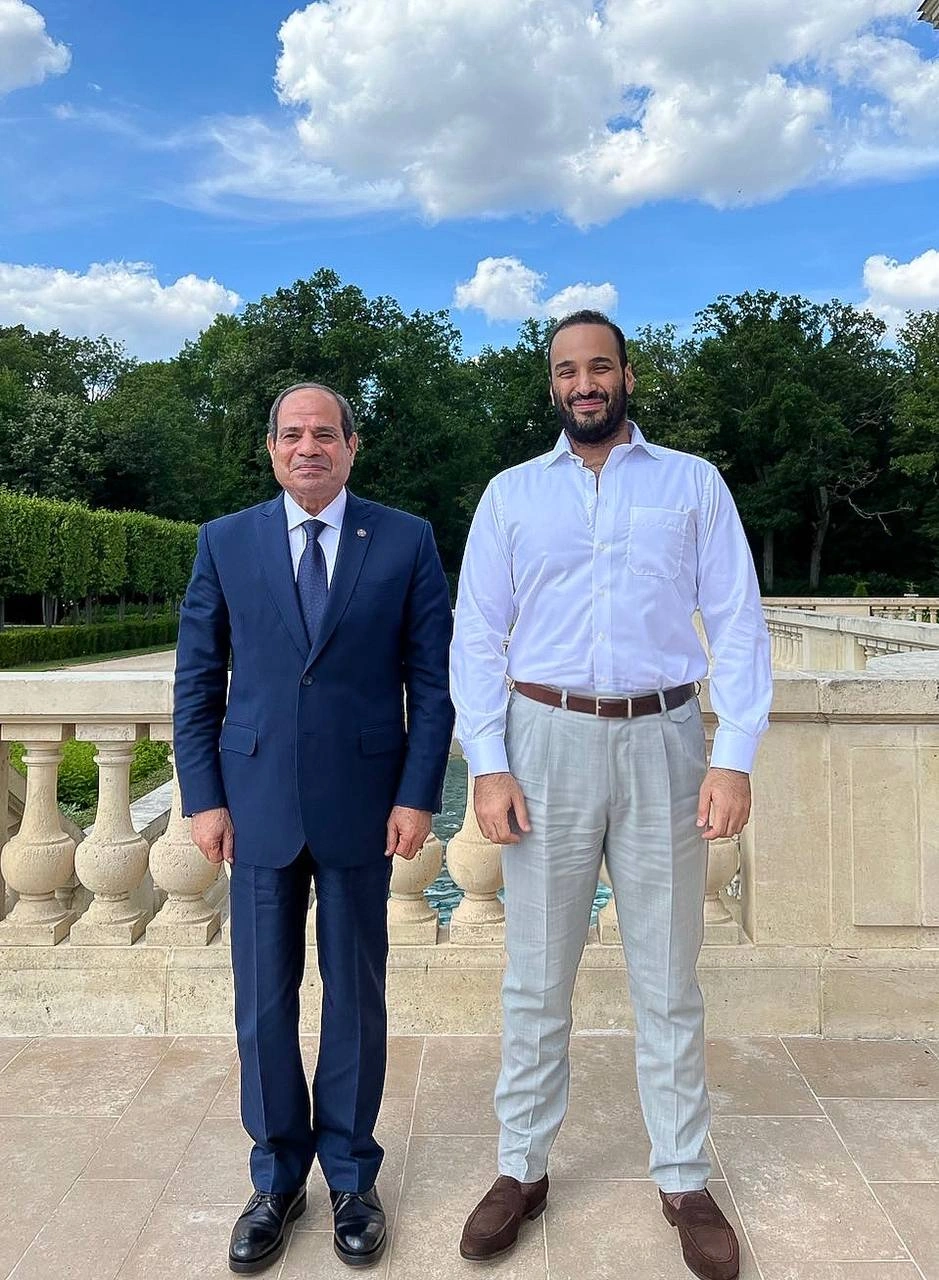 سمو سيدي ولي العهد يلتقي فخامة الرئيس المصري في فرنسا - Photo 1