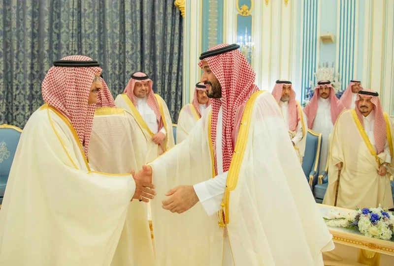 سمو سيدي ولي العهد يستقبل المهنئين بشهر رمضان المبارك - صورة 31