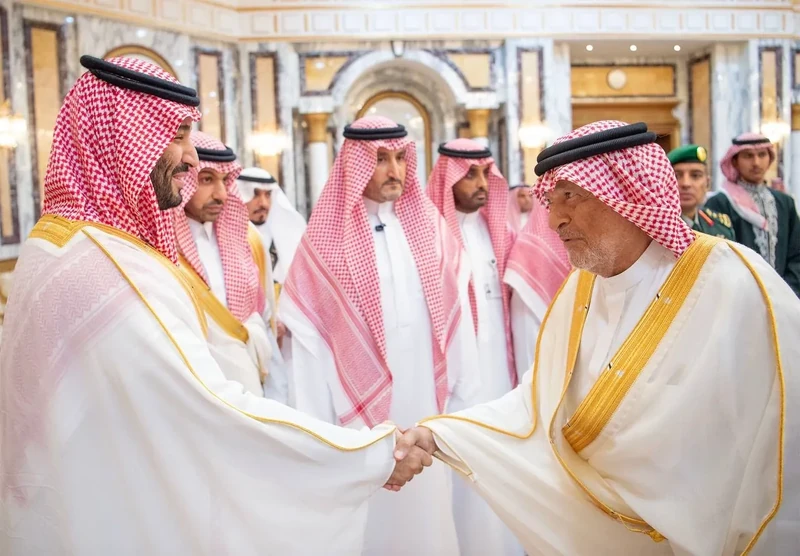 سمو سيدي ولي العهد يستقبل المهنئين بعيد الفطر السعيد. - صورة 19