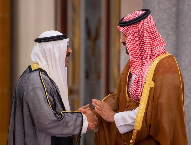 نيابة عن سيدي خادم الحرمين الشريفين.. سمو سيدي ولي العهد يستقبل قادة ورؤساء وفود دول مجلس التعاون. - صورة 9