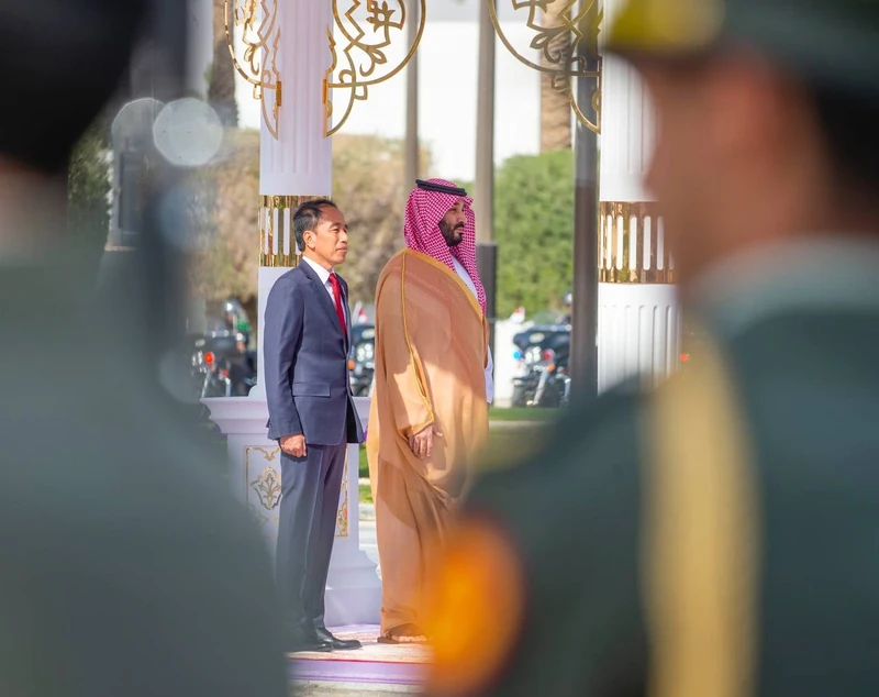 سمو سيدي ولي العهد يستقبل فخامة رئيس جمهورية إندونيسيا بالرياض، ويقيم مراسم استقبال رسمية لفخامته - صورة 24