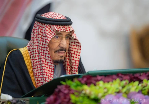 سيدي خادم الحرمين الشريفين يرأس جلسة مجلس الوزراء