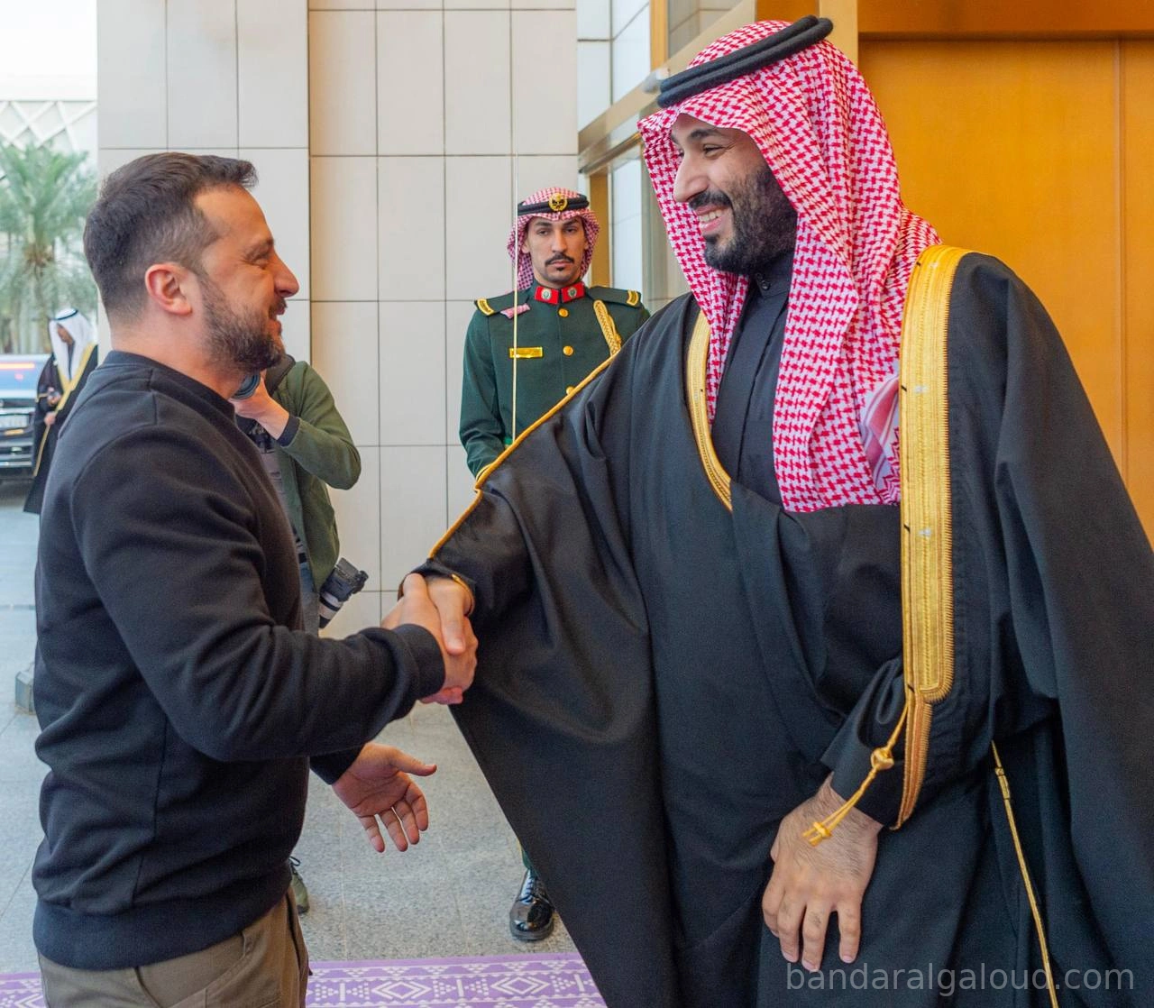 سمو سيدي ولي العهد يستقبل فخامة رئيس جمهورية أوكرانيا - صورة 1