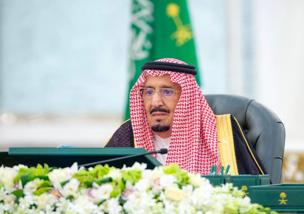 سيدي خادم الحرمين الشريفين يرأس جلسة مجلس الوزراء - صورة 1
