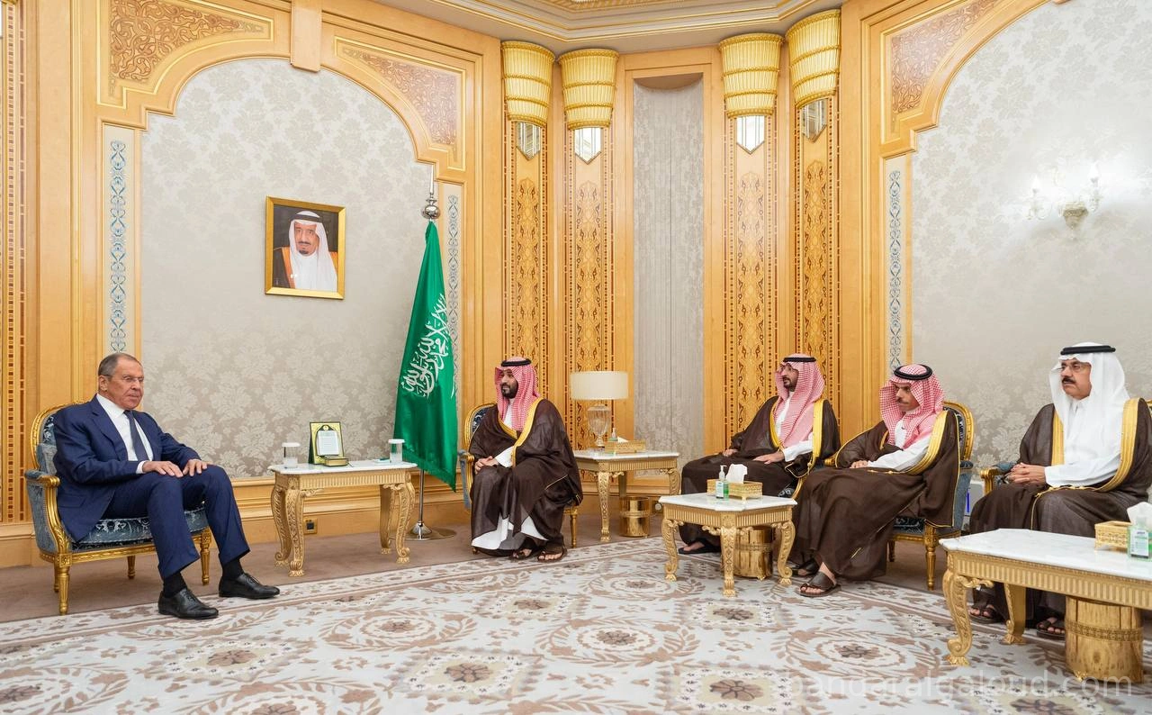 سمو سيدي ولي العهد يلتقي وزير الخارجية الروسي - صورة 1