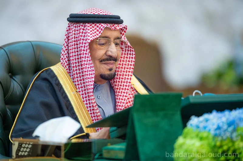 سيدي خادم الحرمين الشريفين يرأس جلسة مجلس الوزراء - Photo 4