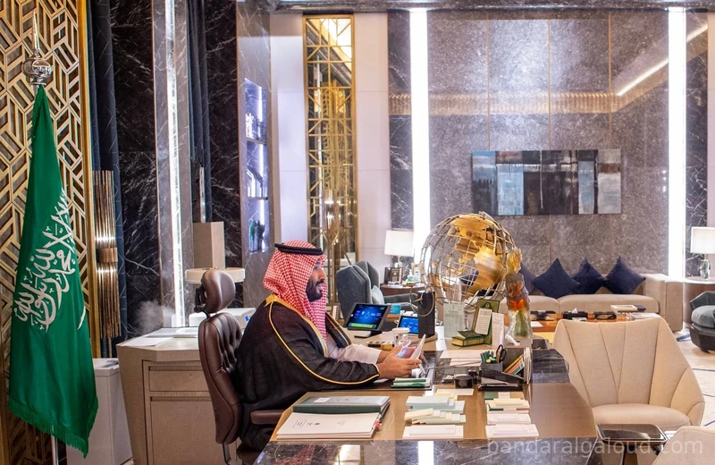 اتصال مرئي يجمع سمو سيدي ولي العهد ورئيس وزراء اليابان - صورة 2
