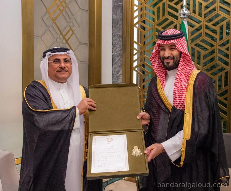 سمو سيدي ولي العهد يستقبل رئيس البرلمان العربي بجدة ويتسلم وسام القائد - صورة 3