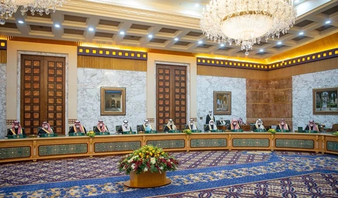 سيدي خادم الحرمين الشريفين يرأس جلسة مجلس الوزراء