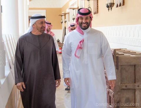 سمو سيدي ولي العهد يستقبل سمو رئيس دولة الإمارات العربية المتحدة، ويستعرضان العلاقات الأخوية بين البلدين